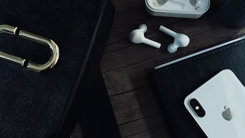 Comparatif AirPods Pro 2 vs Galaxy Buds 3 Pro au Canada en 2026